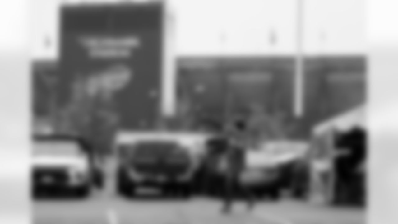 Buffalo Bills vs Philadelphia Eagles, Regular Season, December 28, 2025 at Highmark Stadium.