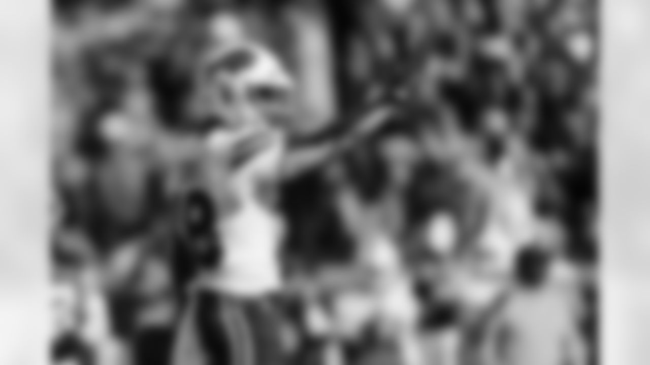 Brandin Cooks (18). Buffalo Bills vs Jacksonville Jaguars, Wild Card Weekend, January 11, 2026 at EverBank Stadium.