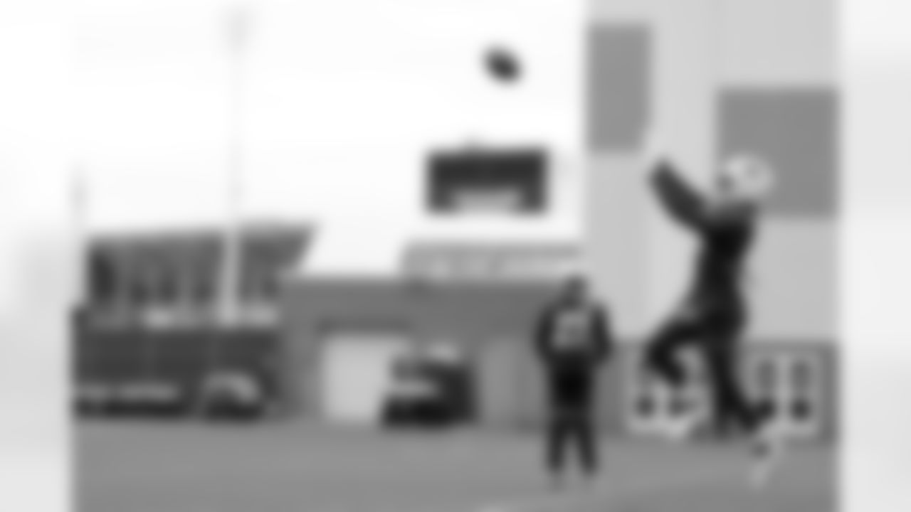 Jordan Poyer (21). Buffalo Bills Week 11 Practice, November 13, 2025 at Buffalo Bills Training Center.