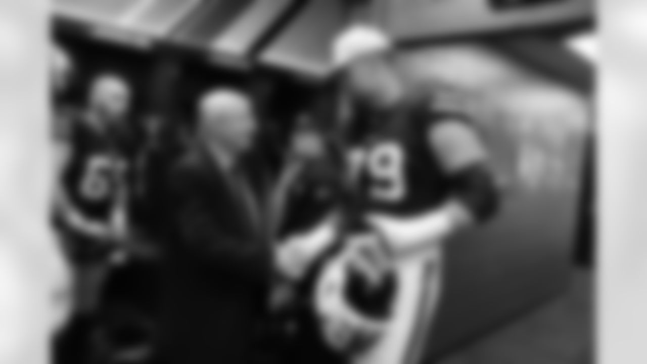 Buffalo Bills vs New York Jets, Regular Season, December 29, 2024 at Highmark Stadium.