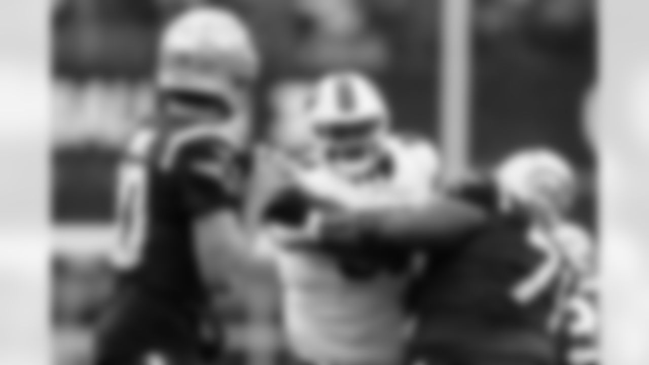 New England Patriots vs Buffalo Bills, Regular Season, December 14, 2025 at Gillette Stadium.