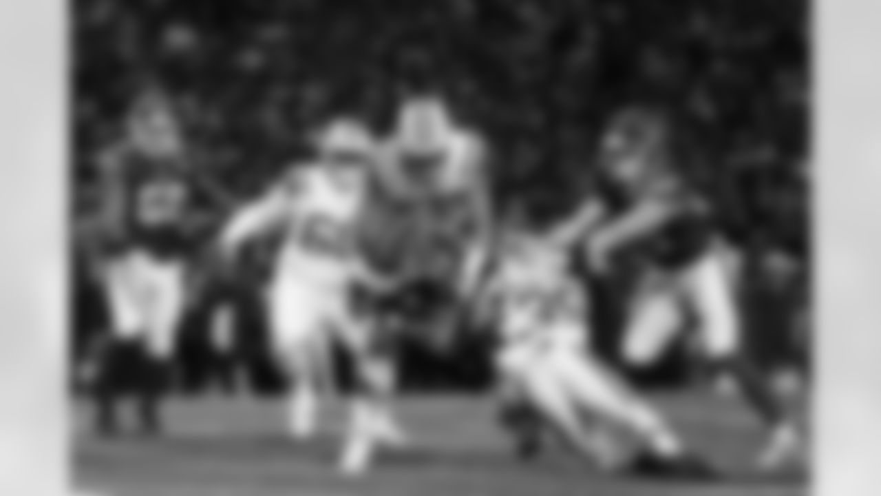 Buffalo Bills vs New York Jets, Regular Season, January 04, 2026 at Highmark Stadium.