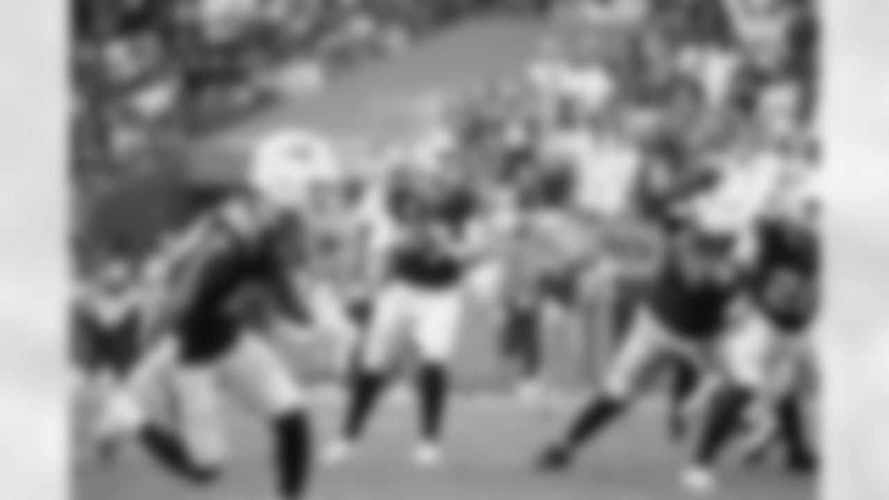 Miami Dolphins vs Buffalo Bills, Regular Season, November 09, 2025 at Hard Rock Stadium.