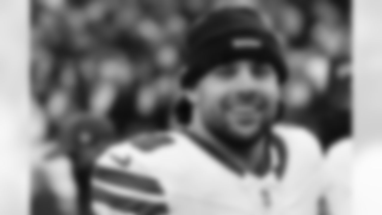 New England Patriots vs Buffalo Bills, Regular Season, December 14, 2025 at Gillette Stadium.