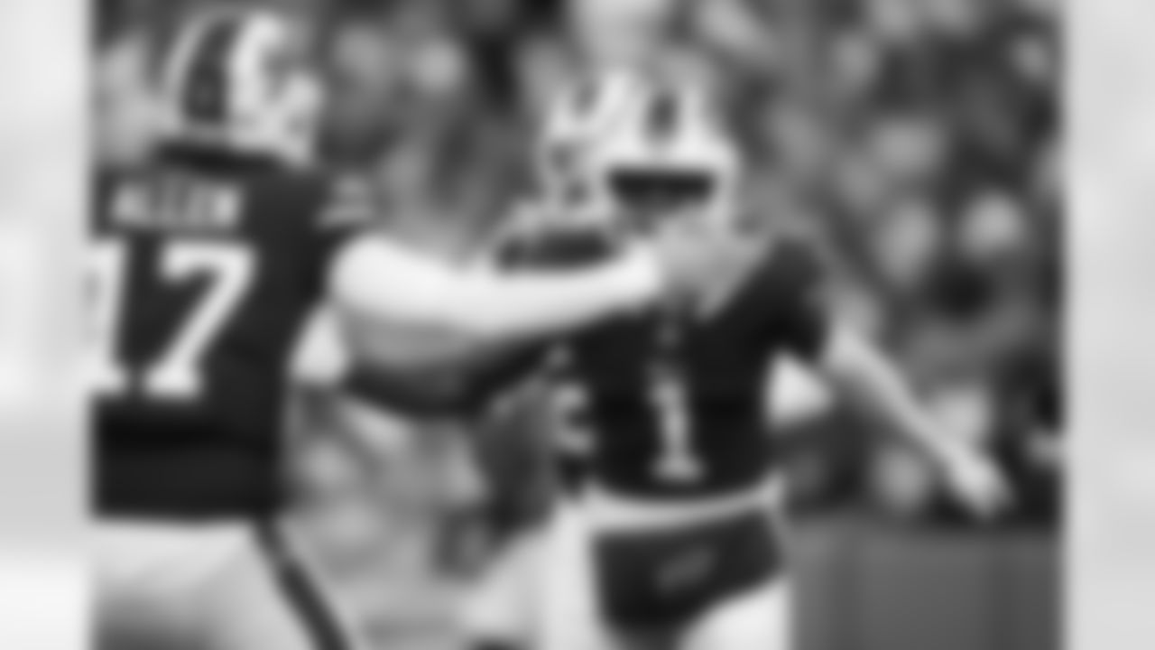 Buffalo Bills vs Denver Broncos, Wild Card Weekend, January 12, 2025 at Highmark Stadium.