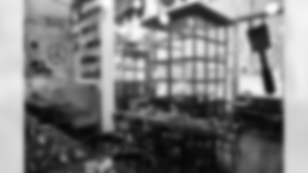 Bills v Chiefs Montreal Watch Party, November 02, 2025 at La Belle et La Boeuf.