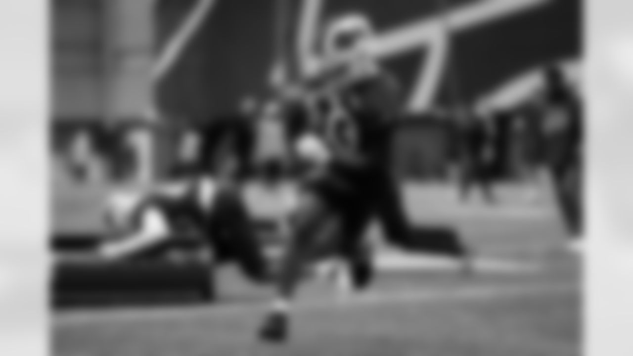 Te'Cory Couch (33). Buffalo Bills Week 13 Practice, November 26, 2025 at Buffalo Bills Training Center.