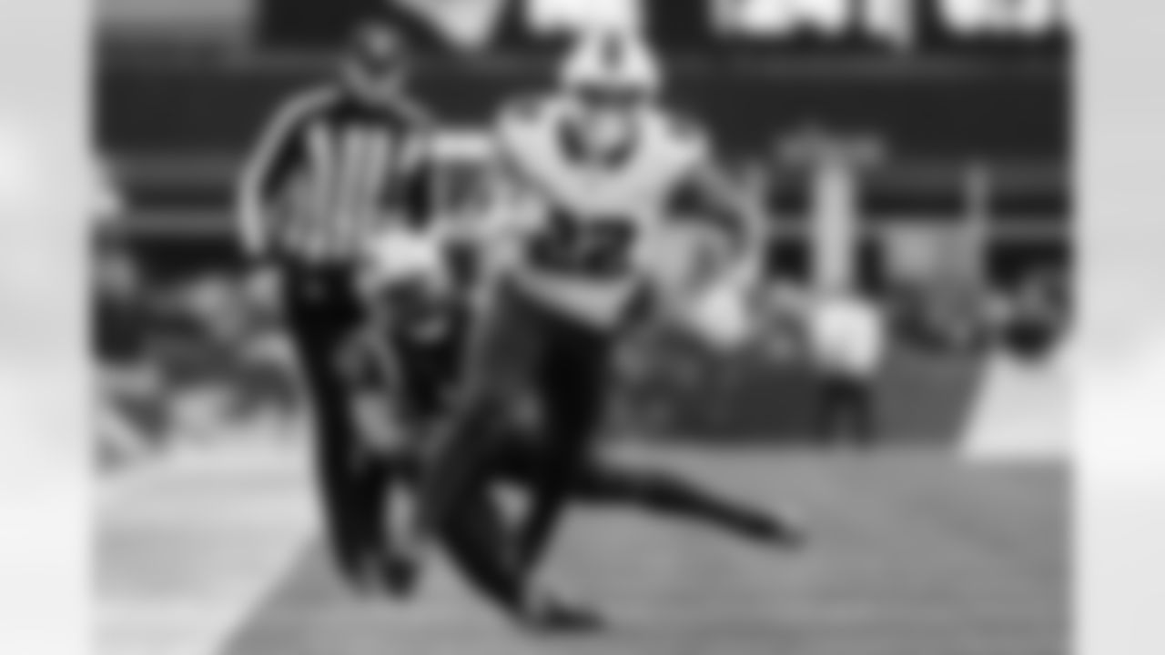 New England Patriots vs Buffalo Bills, Regular Season, December 14, 2025 at Gillette Stadium.