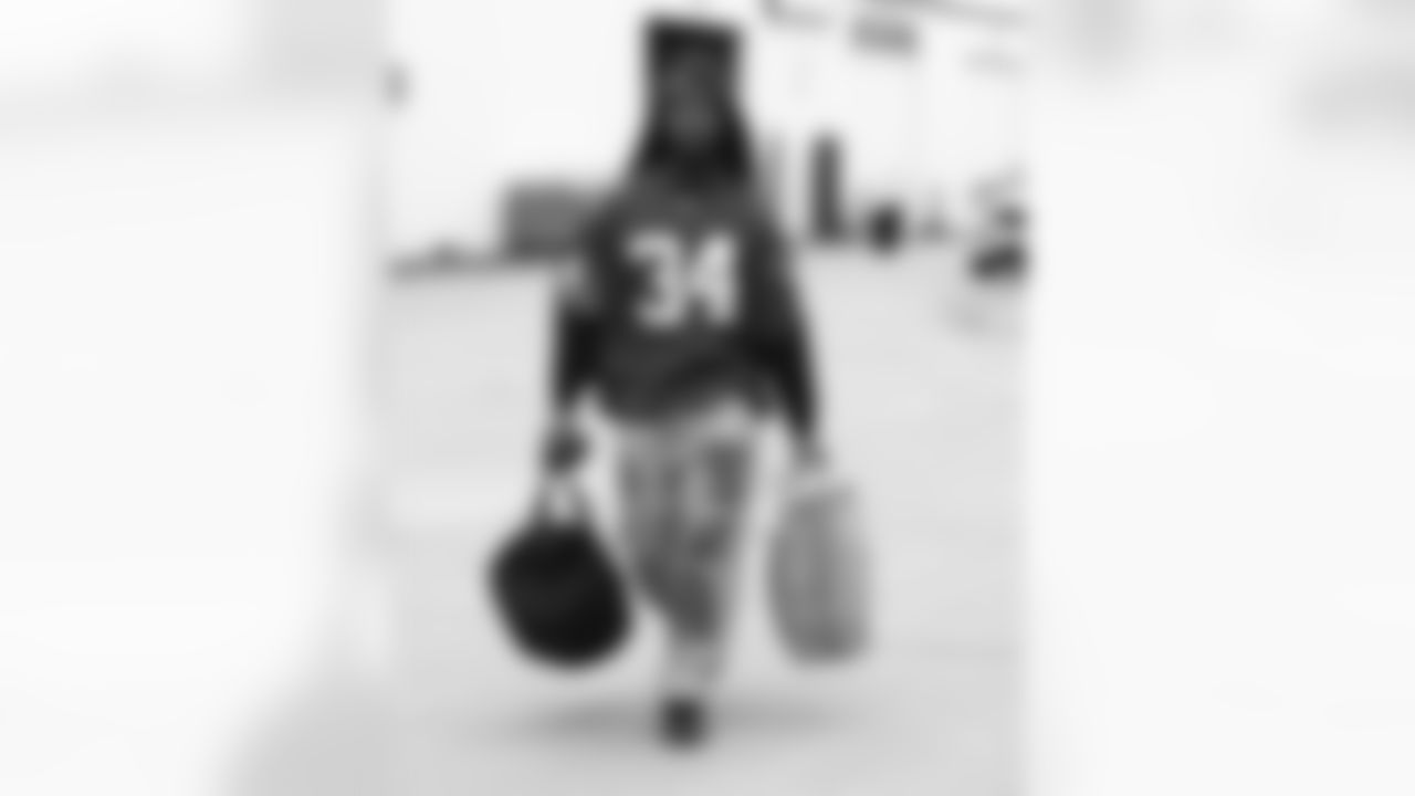 James Cook (4). Buffalo Bills travel to Jacksonville, January 10, 2026 at Buffalo Niagara International Airport.