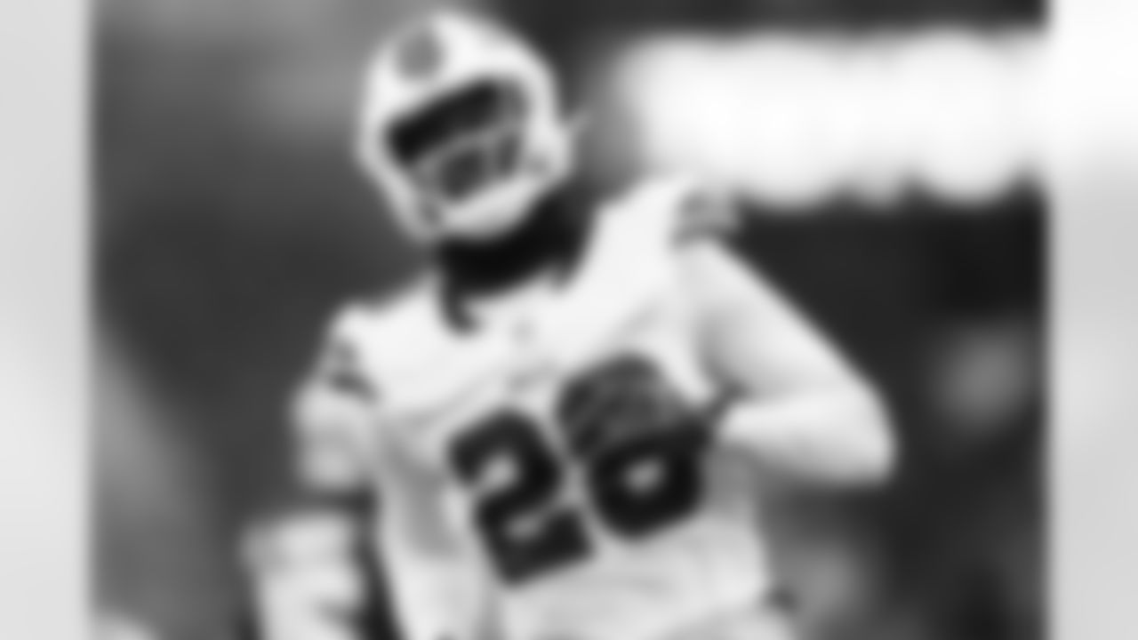 New England Patriots vs Buffalo Bills, Regular Season, December 14, 2025 at Gillette Stadium.