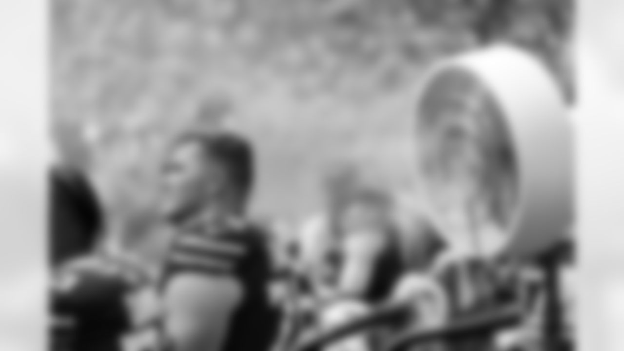 Miami Dolphins vs Buffalo Bills, Regular Season, November 09, 2025 at Hard Rock Stadium.