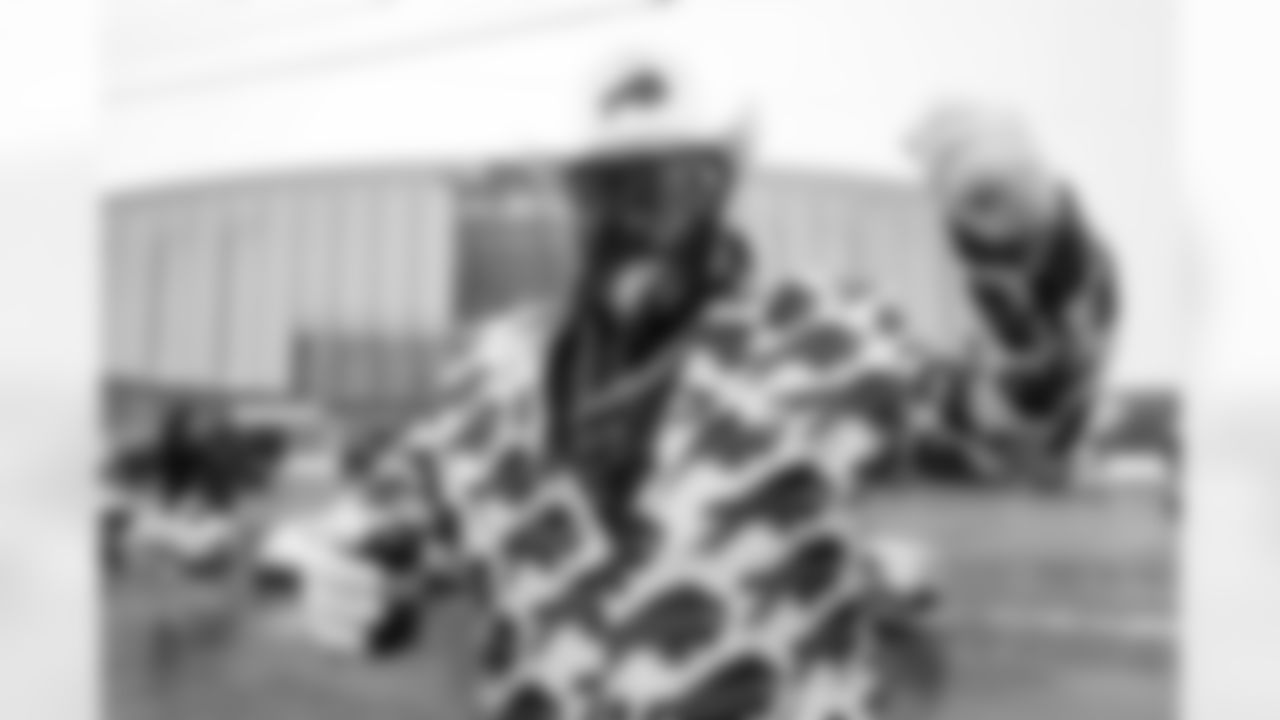 Buffalo Bills vs Cincinnati Bengals, Regular Season, December 07, 2025 at Highmark Stadium.