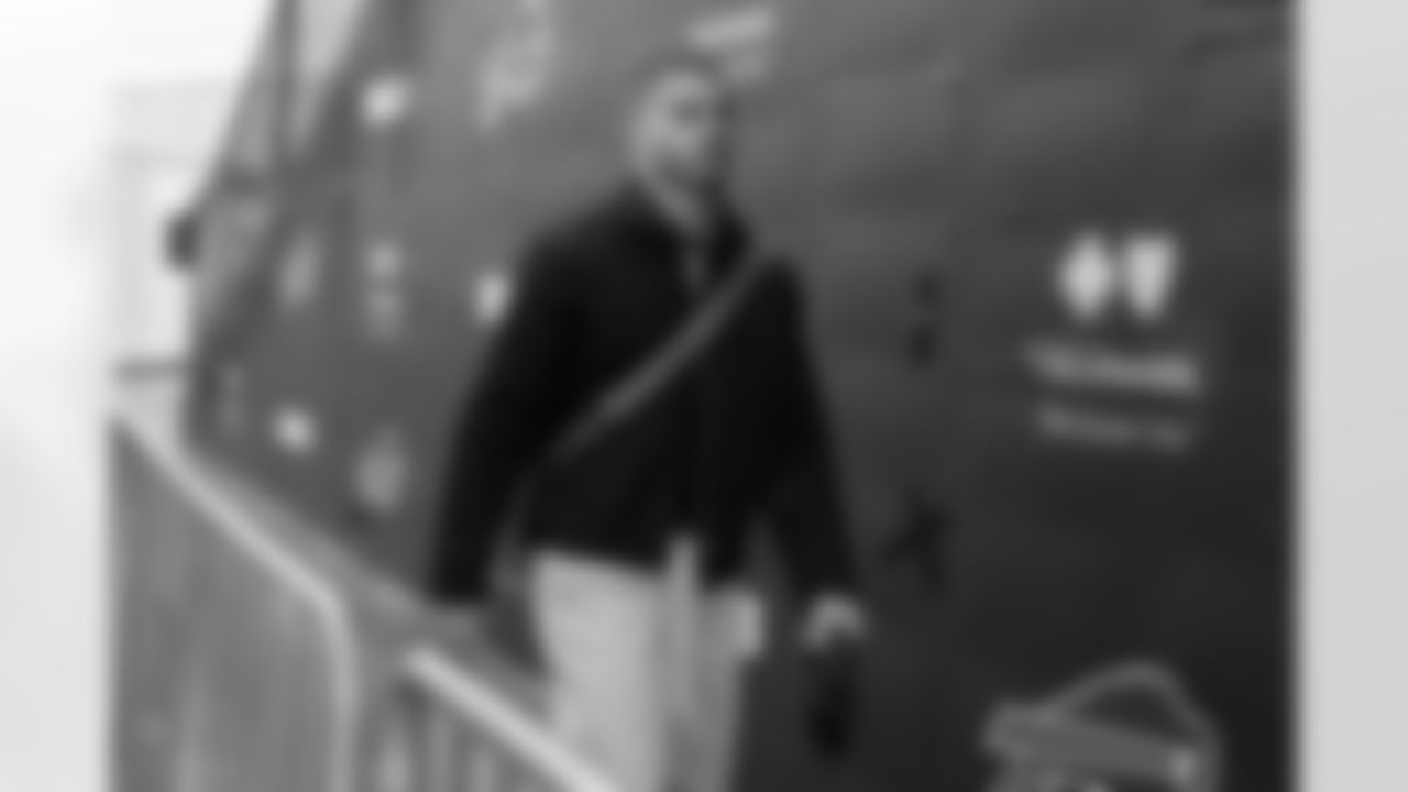 Buffalo Bills vs Philadelphia Eagles, Regular Season, December 28, 2025 at Highmark Stadium.