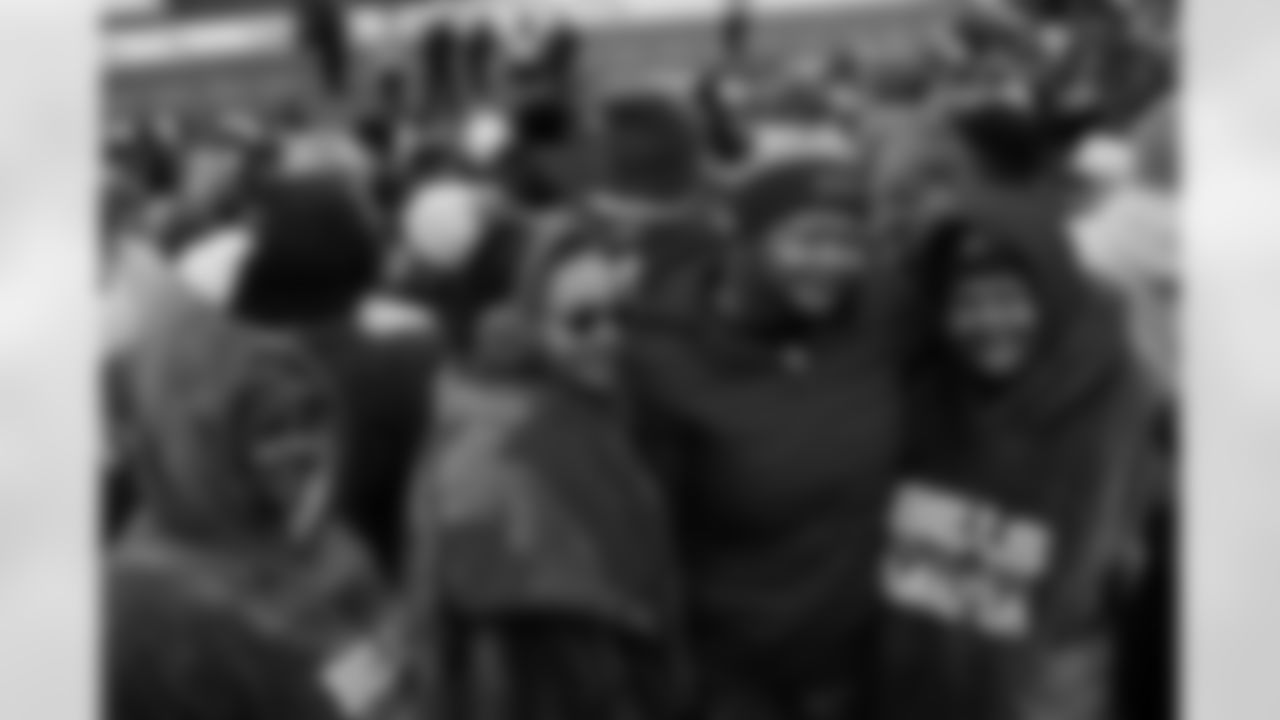 Buffalo Bills vs Tampa Bay Buccaneers, Regular Season, November 16, 2025 at Highmark Stadium.