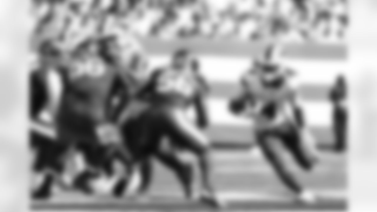 New York Jets vs Buffalo Bills, Regular Season, September 14, 2025 at Metlife Stadium.