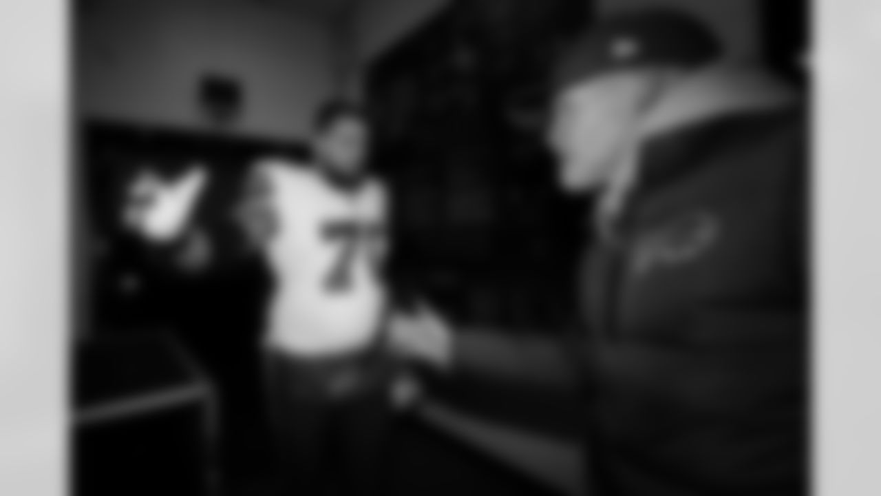 Cleveland Browns vs Buffalo Bills, Regular Season, December 21, 2025 at Huntington Bank Field.