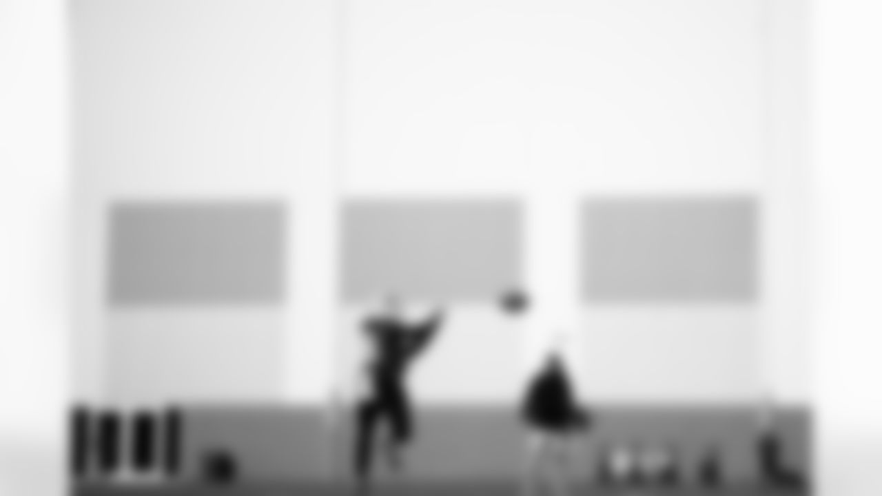 Dawson Knox (88). Buffalo Bills Week 10 Practice, November 06, 2025 at Buffalo Bills Training Center.