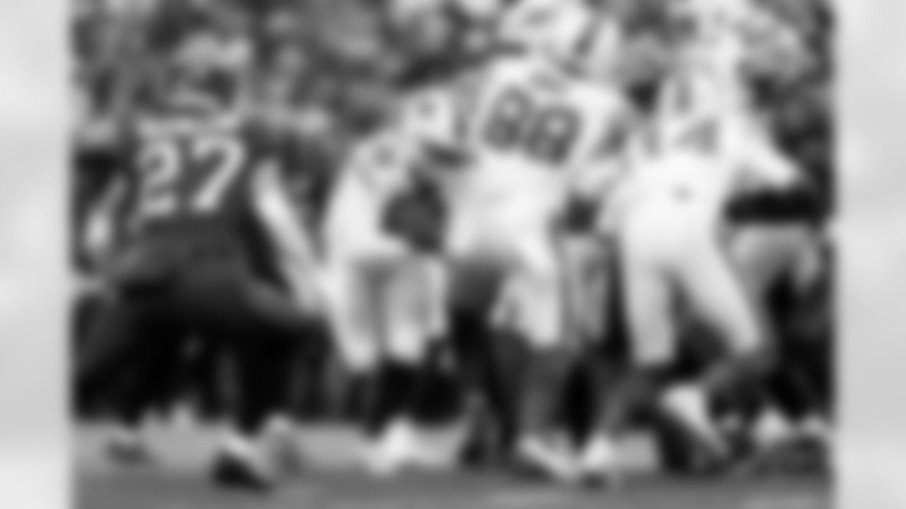 Buffalo Bills vs Tampa Bay Buccaneers, Regular Season, November 16, 2025 at Highmark Stadium.