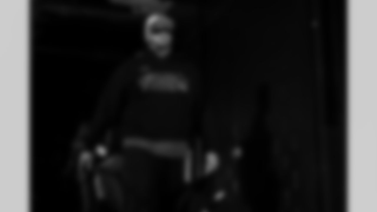 New England Patriots vs Buffalo Bills, Regular Season, December 14, 2025 at Gillette Stadium.