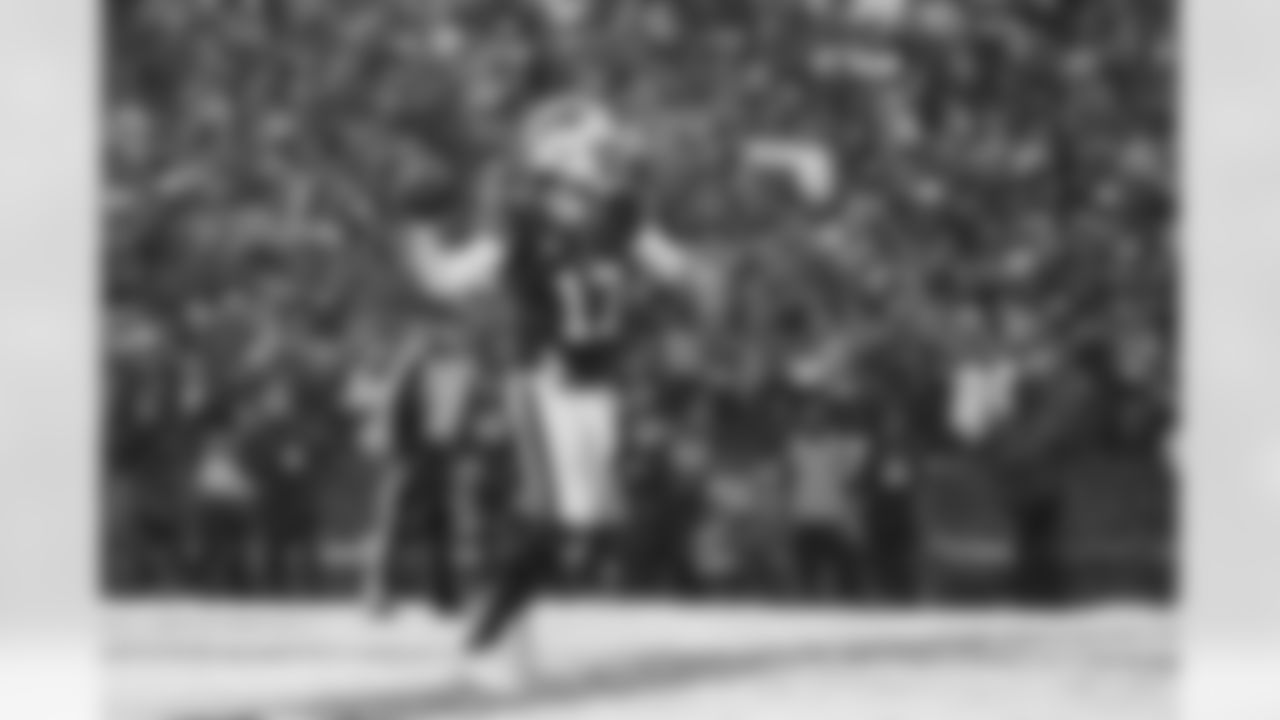 Buffalo Bills vs Cincinnati Bengals, Regular Season, December 07, 2025 at Highmark Stadium.