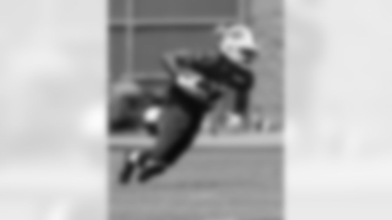 Kelly Akharaiyi (87). Buffalo Bills Mandatory Minicamp, June 11, 2025 at the Buffalo Bills Training Center.