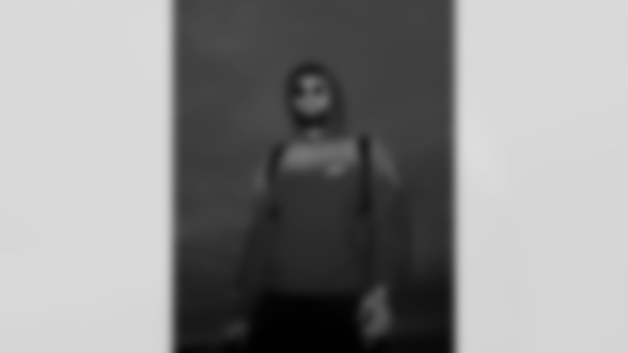 A.J. Epenesa (57). Buffalo Bills travel to Pittsburgh, November 29, 2025 at Buffalo Niagara International Airport.