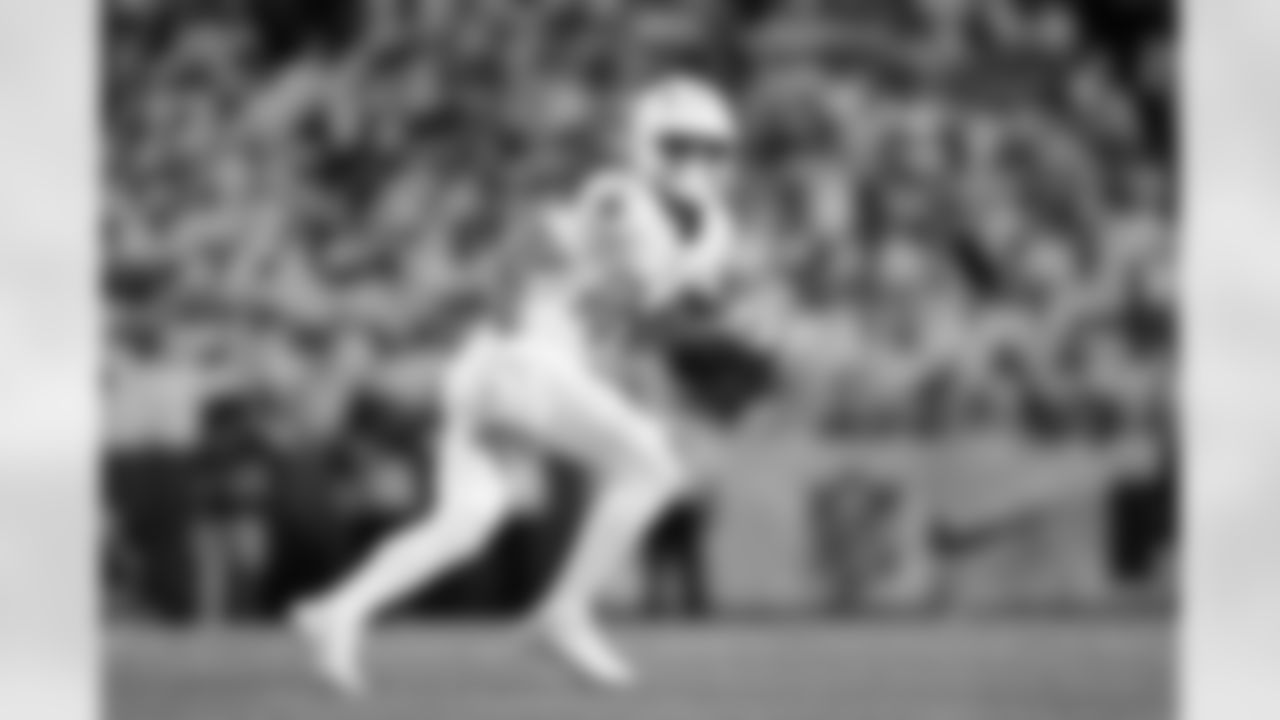 Buffalo Bills vs New England Patriots, Regular Season, October 05, 2025 at Highmark Stadium.