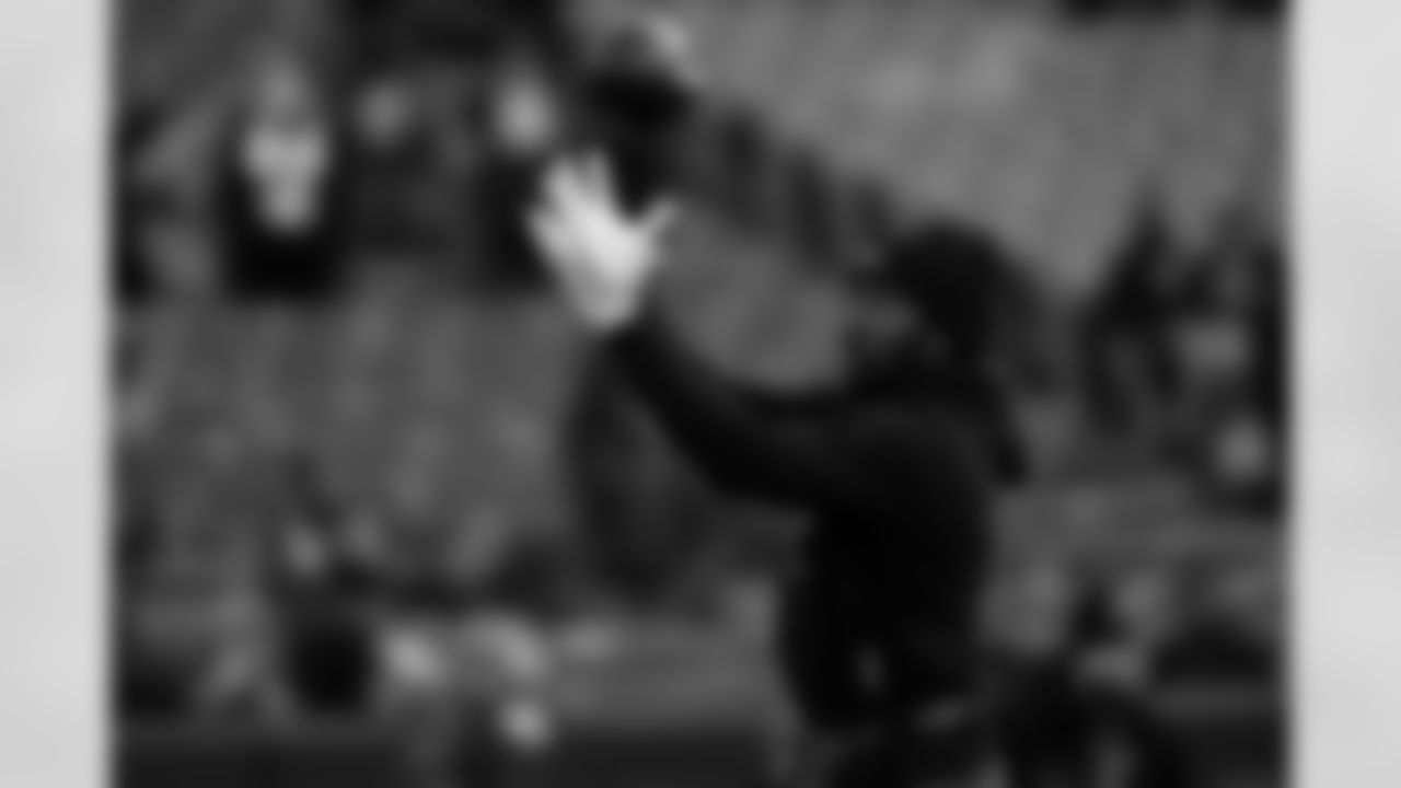 Cleveland Browns vs Buffalo Bills, Regular Season, December 21, 2025 at Huntington Bank Field.