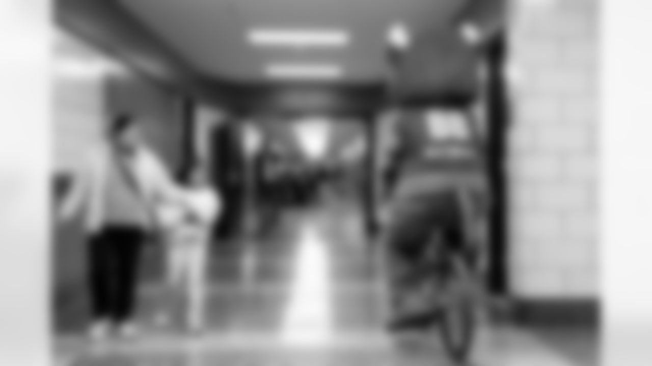 Free Mobile Food Markets, November 01, 2025 at #94 West Hertel Academy.