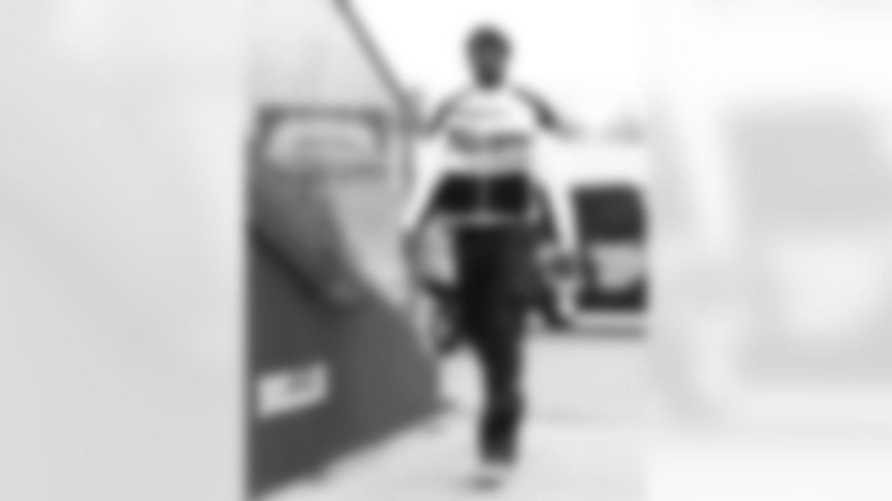 Buffalo Bills vs Tampa Bay Buccaneers, Regular Season, November 16, 2025 at Highmark Stadium.