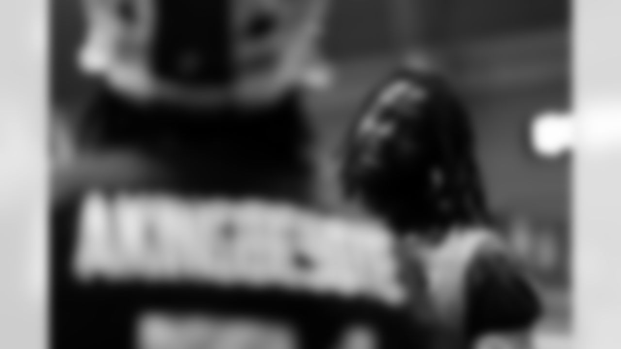 Shaq Lawson. Buffalo Bills Week 16 Practice, December 19, 2025 at Buffalo Bills Training Center.