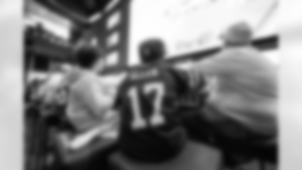 Bills v Chiefs Ontario Watch Party, November 02, 2025 at Real Sports Bar & Grill.