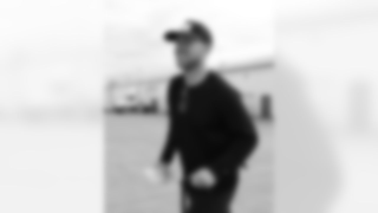 Shane Buechele (6). Buffalo Bills Travel to Miami, November 08, 2025 at Buffalo Niagara International Airport.