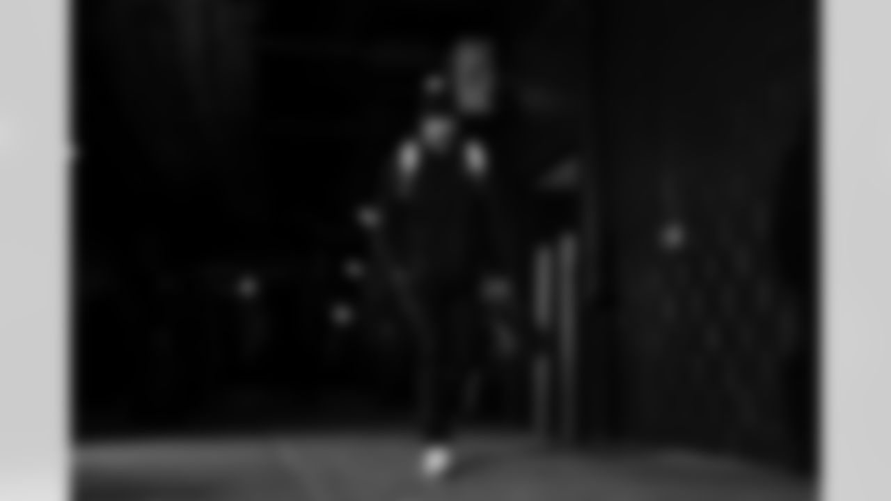 New England Patriots vs Buffalo Bills, Regular Season, December 14, 2025 at Gillette Stadium.