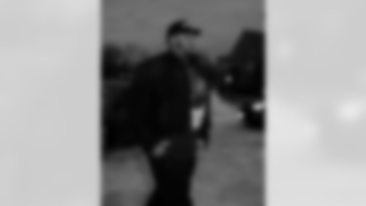 Dion's Dreamers Food Giveaway, December 09, 2025 at the Salvation Army.