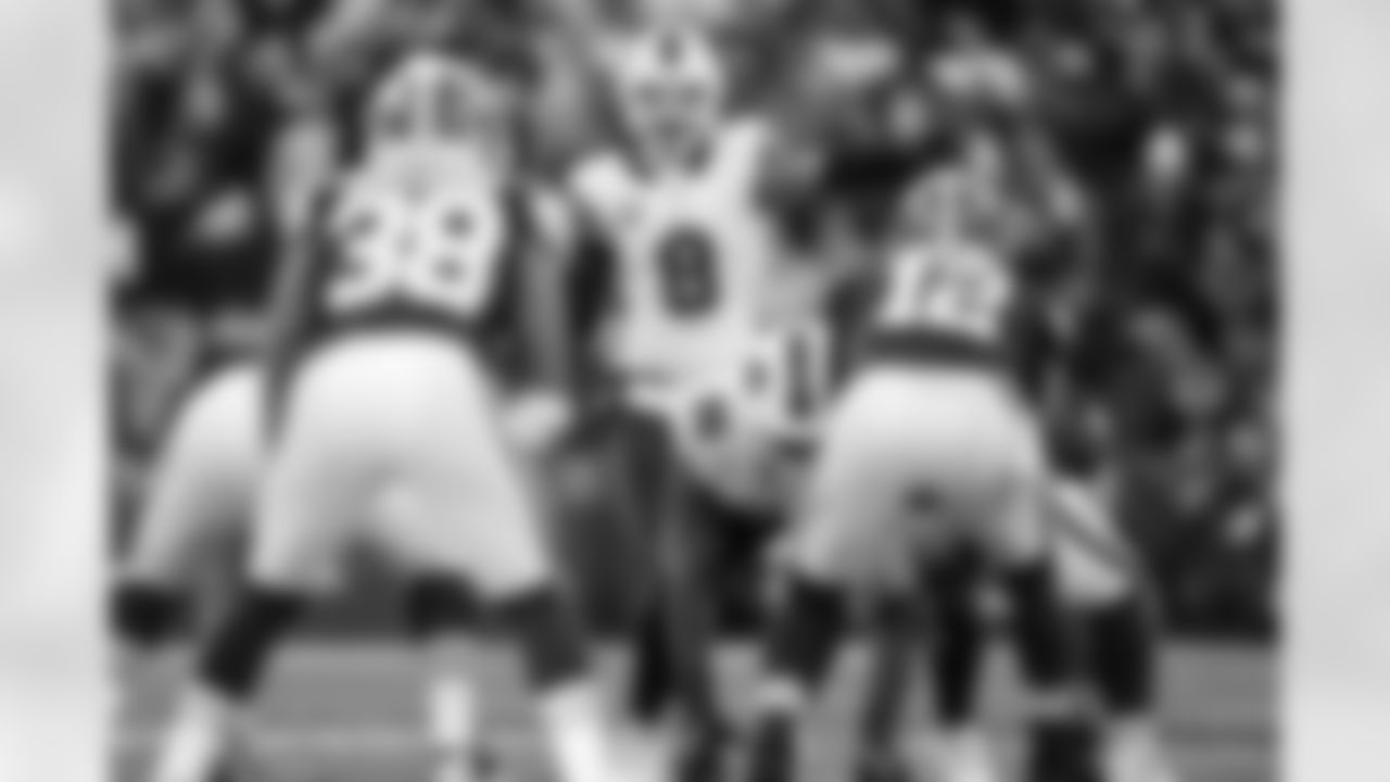 Cleveland Browns vs Buffalo Bills, Regular Season, December 21, 2025 at Huntington Bank Field.