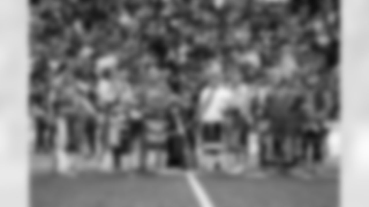 Buffalo Bills vs Tampa Bay Buccaneers, Regular Season, November 16, 2025 at Highmark Stadium.