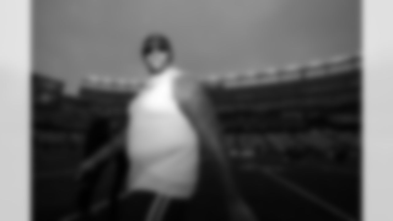 New England Patriots vs Buffalo Bills, Regular Season, December 14, 2025 at Gillette Stadium.