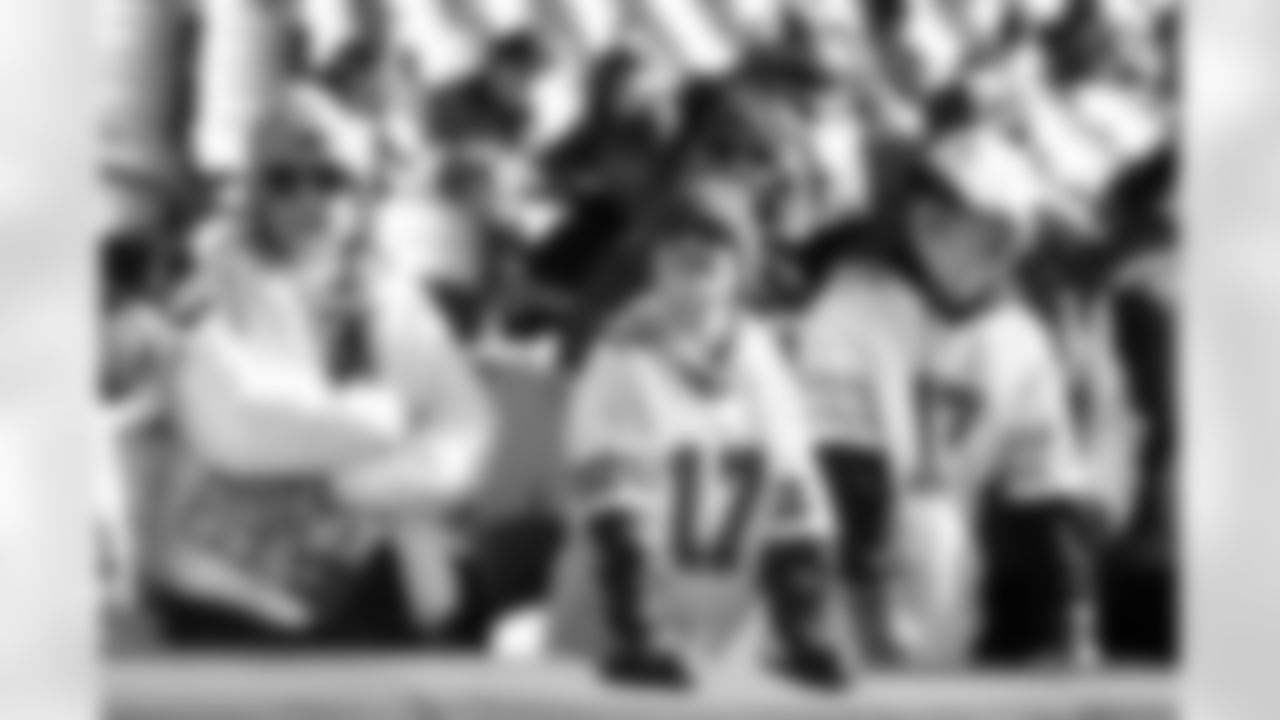 Buffalo Bills vs Denver Broncos, Divisional Game, January 17, 2026 at Empower Field at Mile High.