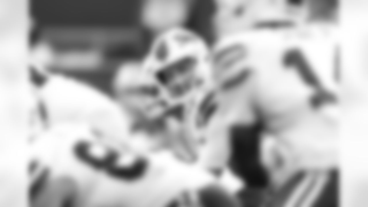 New York Jets vs Buffalo Bills, Regular Season, September 14, 2025 at Metlife Stadium.