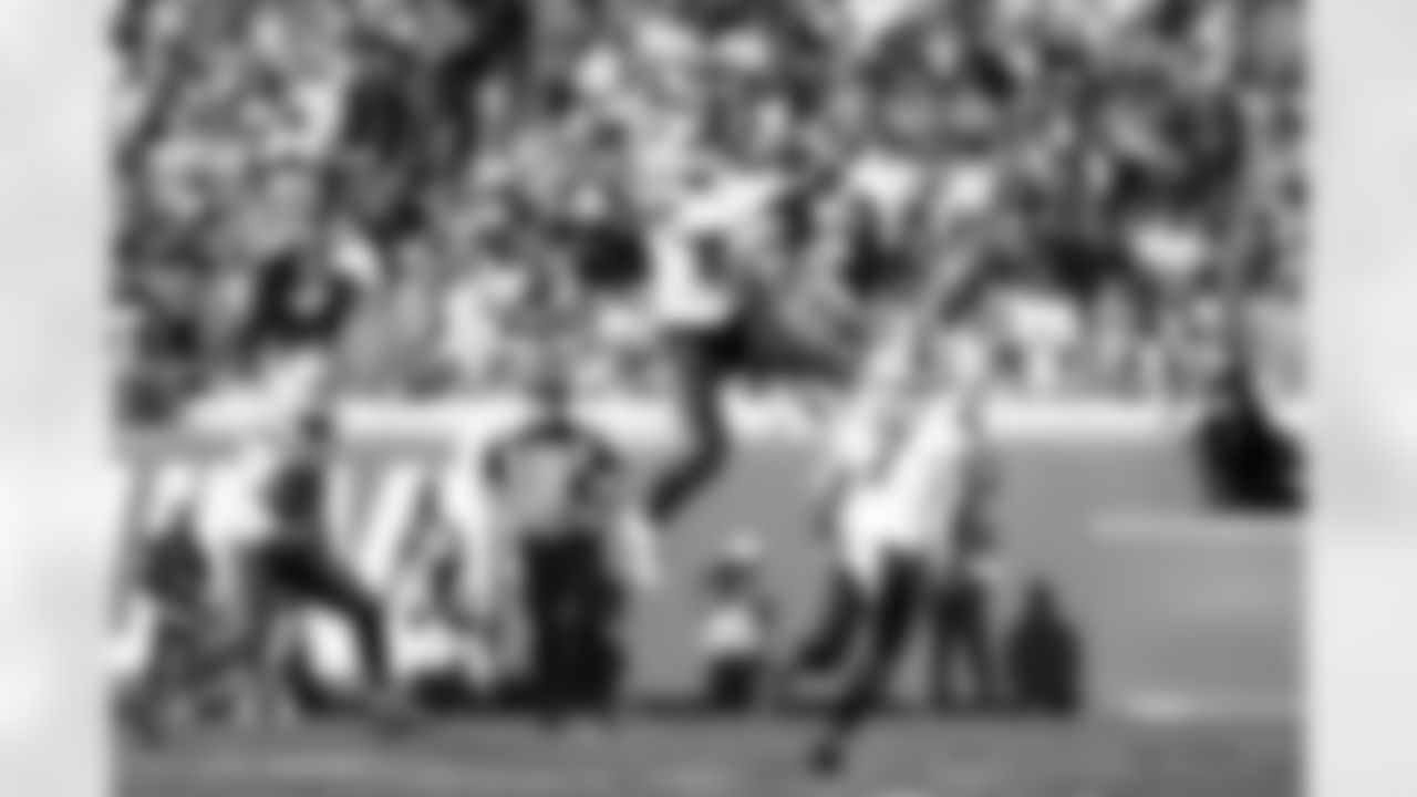 Buffalo Bills vs Jacksonville Jaguars, Wild Card Weekend, January 11, 2026 at EverBank Stadium.