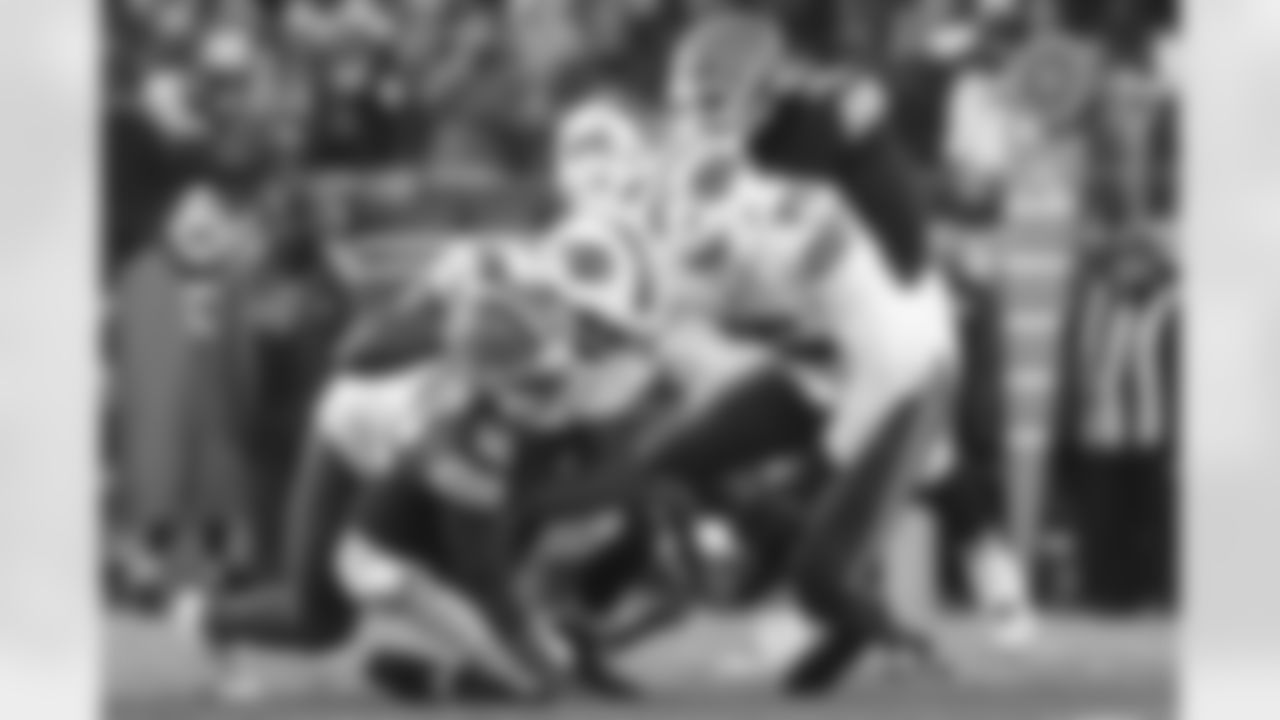 Cleveland Browns vs Buffalo Bills, Regular Season, December 21, 2025 at Huntington Bank Field.