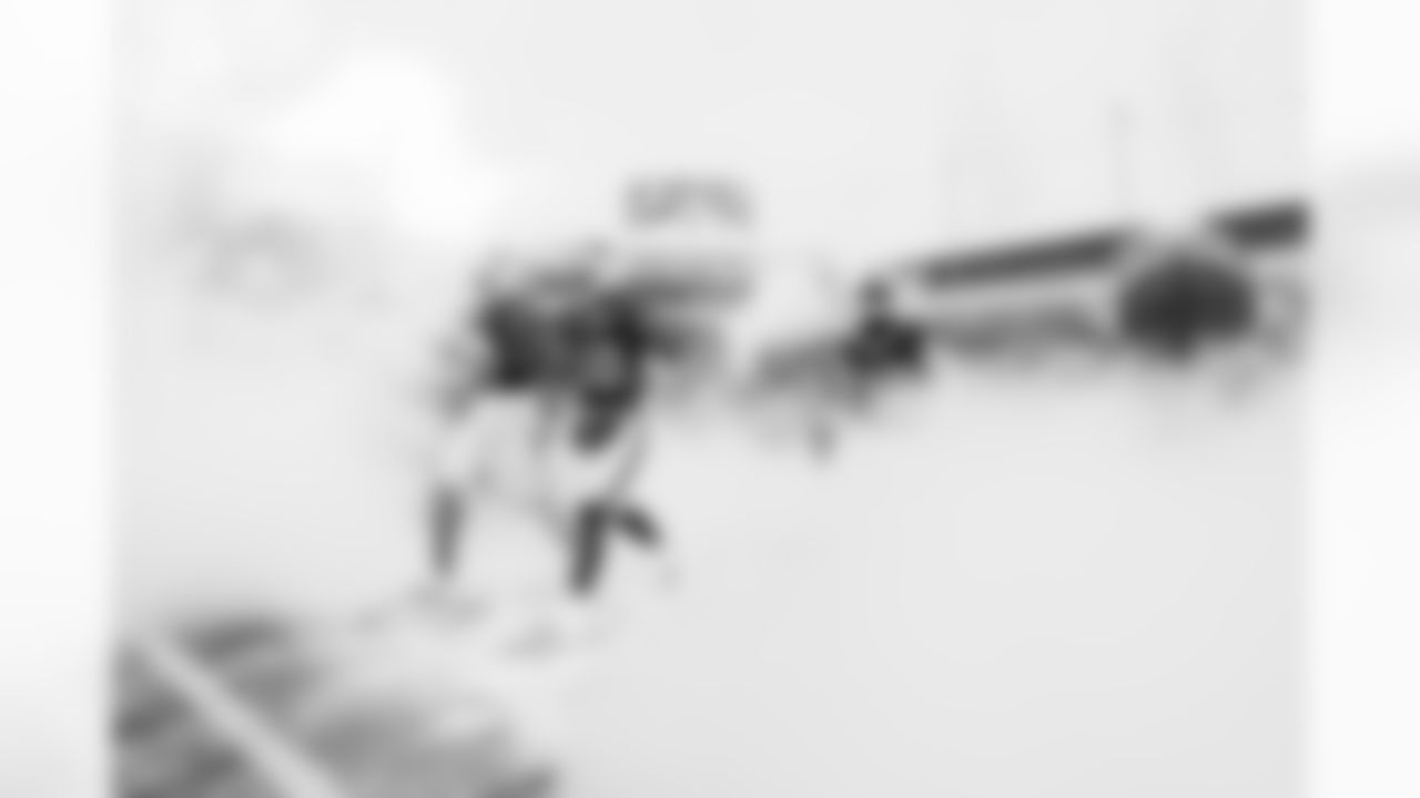 Buffalo Bills vs Cincinnati Bengals, Regular Season, December 07, 2025 at Highmark Stadium.