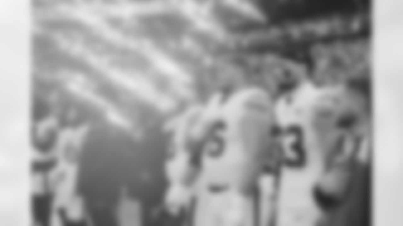 Buffalo Bills vs Tampa Bay Buccaneers, Regular Season, November 18, 2025 at Highmark Stadium.