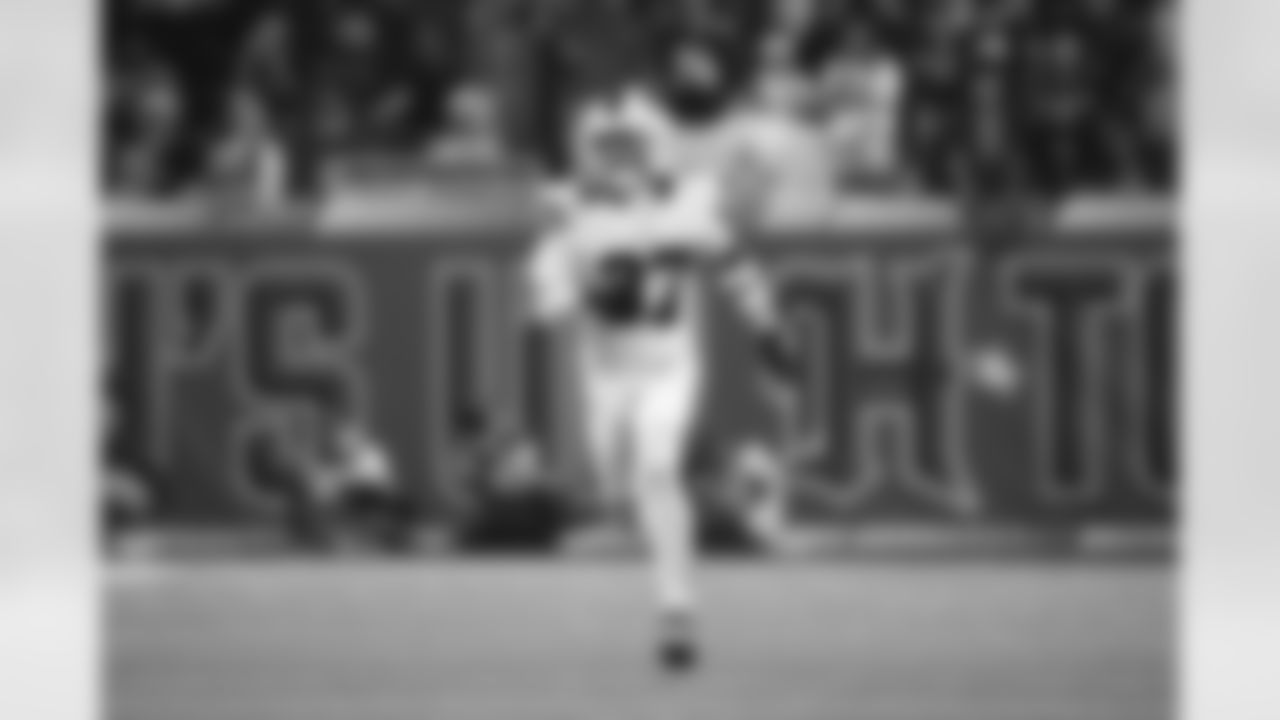 Houston Texans vs Buffalo Bills, Regular Season, November 20, 2025 at NRG Stadium.