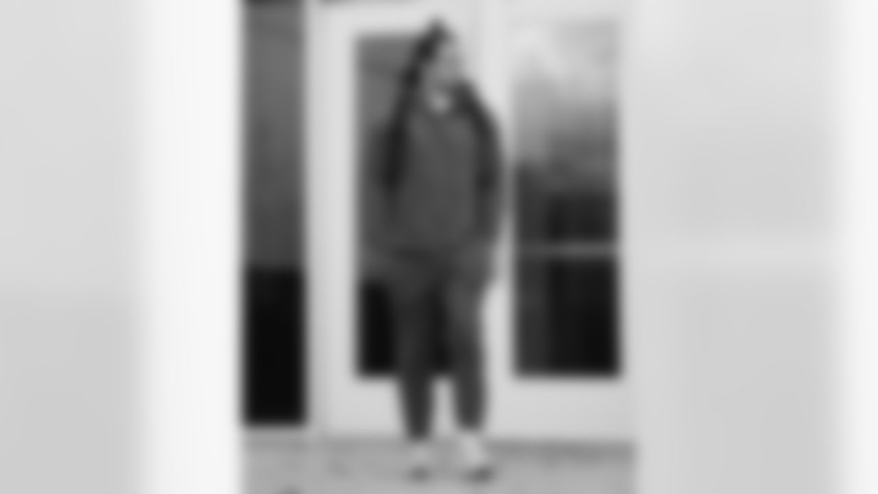 Buffalo Bills vs Tampa Bay Buccaneers, Regular Season, November 16, 2025 at Highmark Stadium.