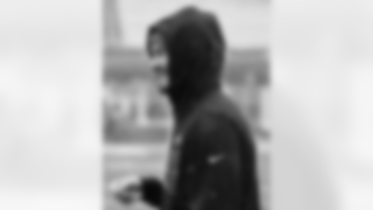 New England Patriots vs Buffalo Bills, Regular Season, December 14, 2025 at Gillette Stadium.