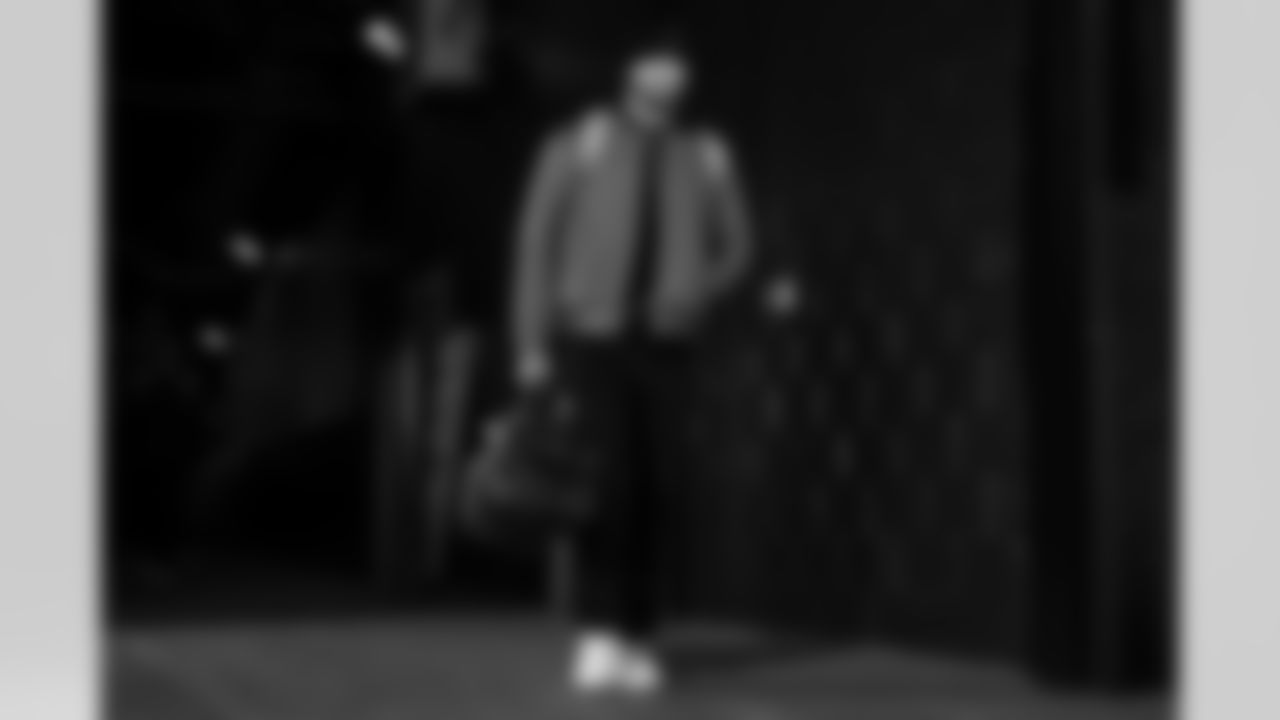 New England Patriots vs Buffalo Bills, Regular Season, December 14, 2025 at Gillette Stadium.