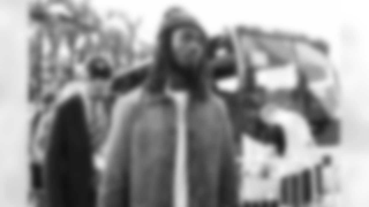 Miami Dolphins vs Buffalo Bills, Regular Season, November 09, 2025 at Hard Rock Stadium.