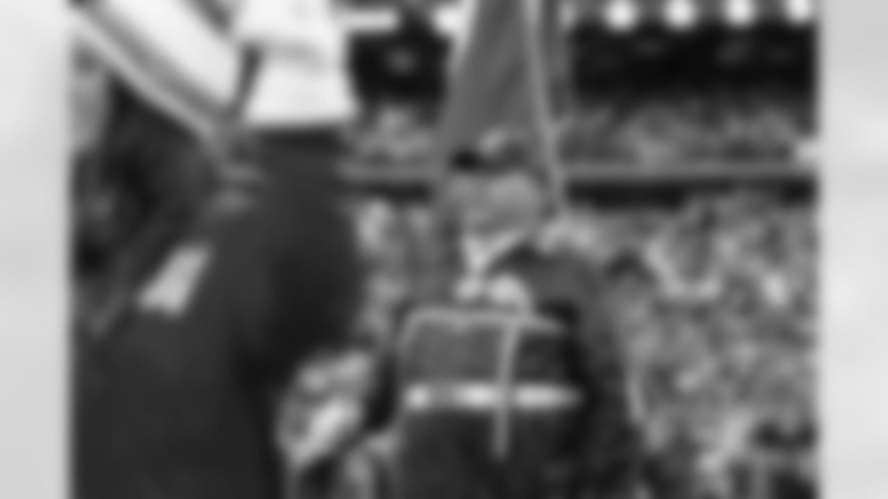 Buffalo Bills vs Tampa Bay Buccaneers, Regular Season, November 16, 2025 at Highmark Stadium.